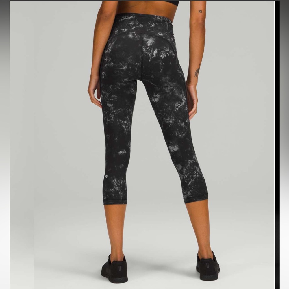 17. Lululemon Swift Speed High-Rise Crop 21”